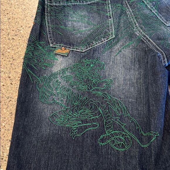 AKADEMIKS Baggy Y2K Hip Hop Streetwear Dragon Embroidery Tiger Patch Jorts Short - Picture 3 of 17